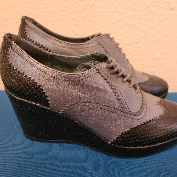 Re-mix Vintage Shoes Black/Grey Faux Snakeskin Wedge Reproduction Vintage Size 6 - Picture 2 of 5